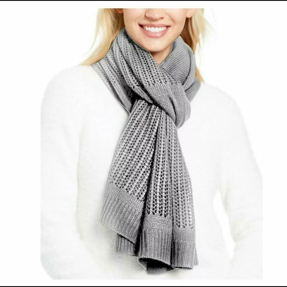 Open-knit Blocked Scarf 